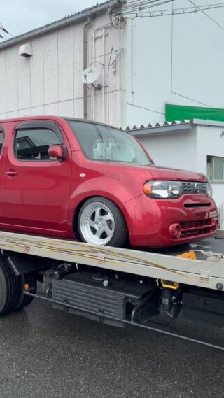 AUTO GARAGE SWAP – We love LUX!